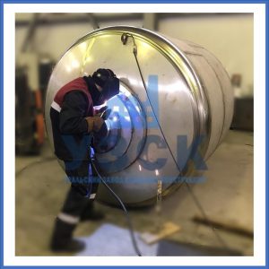 Купить баки и ёмкости из нержавеющей стали от завода УЗСК в Реутове